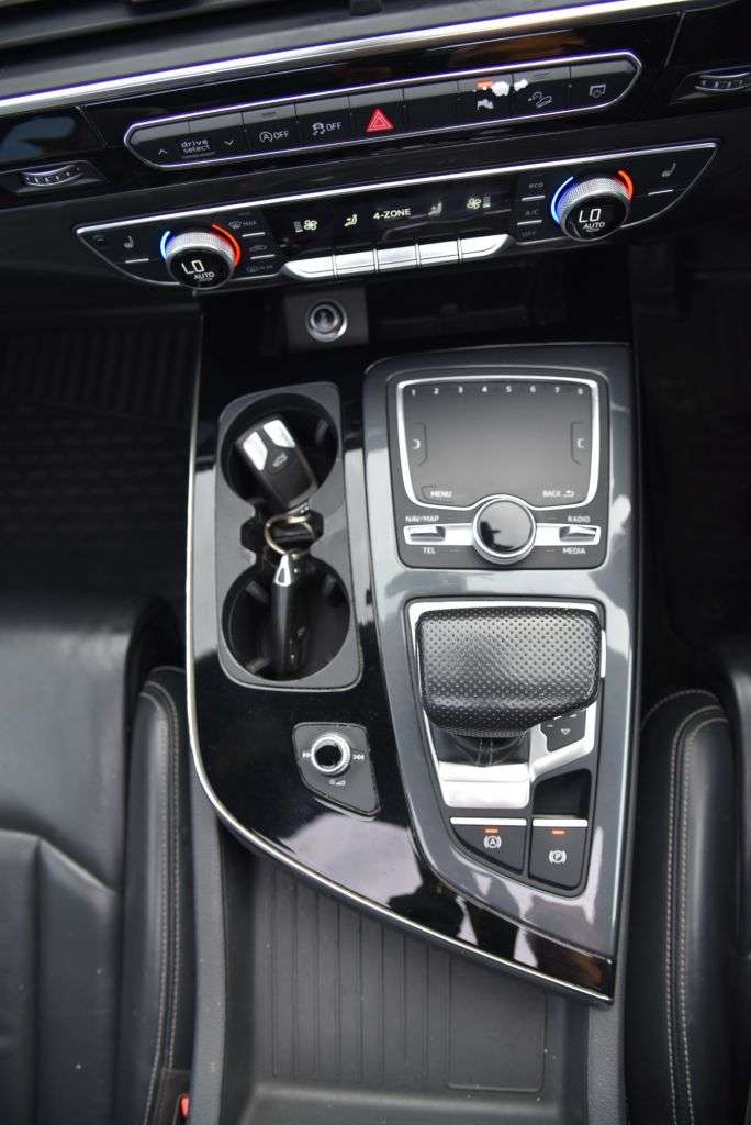 2018 AUDI Q7 2018 AUDI Q7