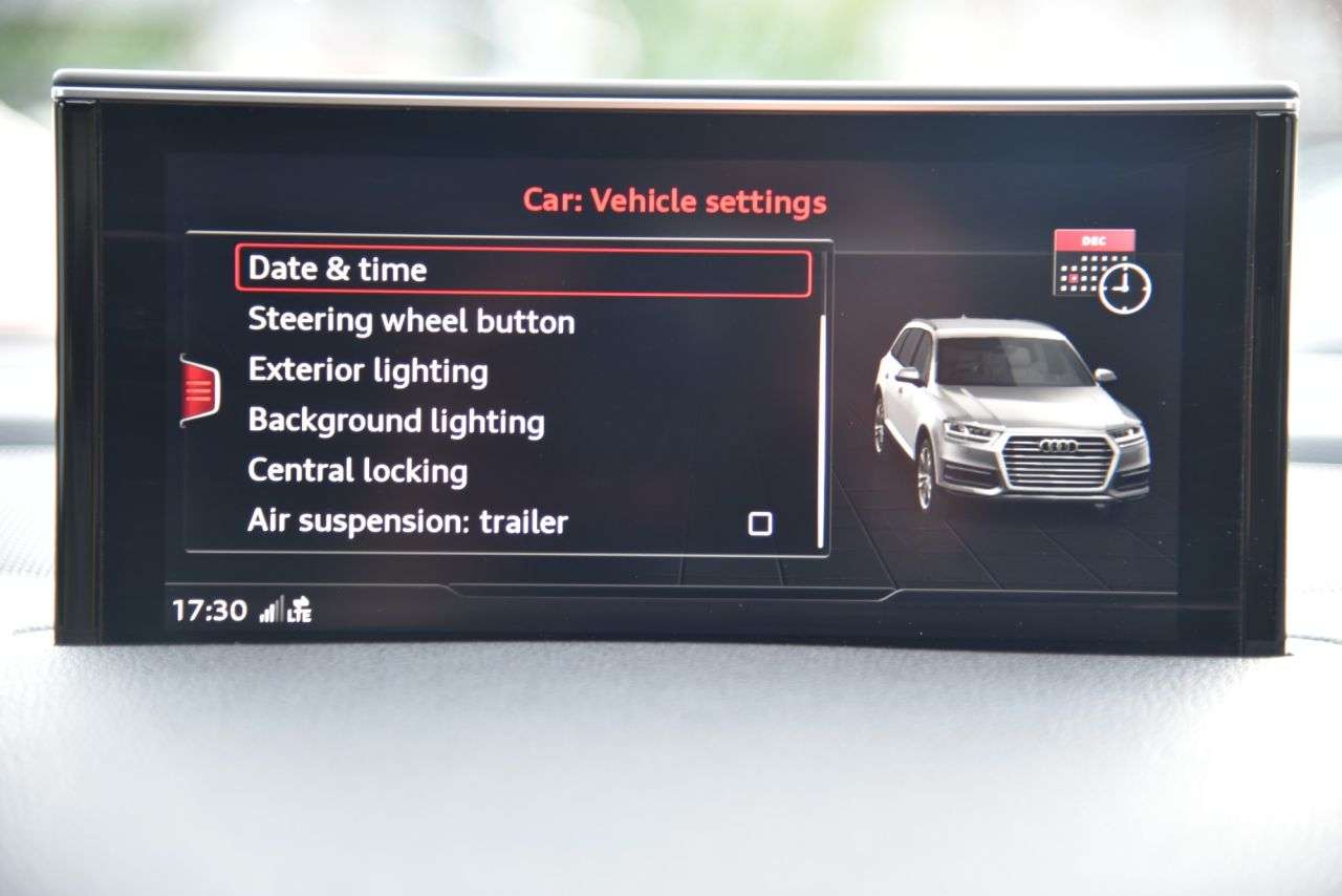 2018 AUDI Q7 2018 AUDI Q7