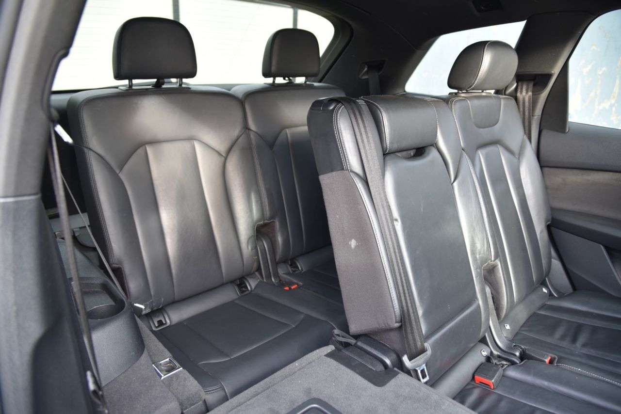 2018 AUDI Q7 2018 AUDI Q7