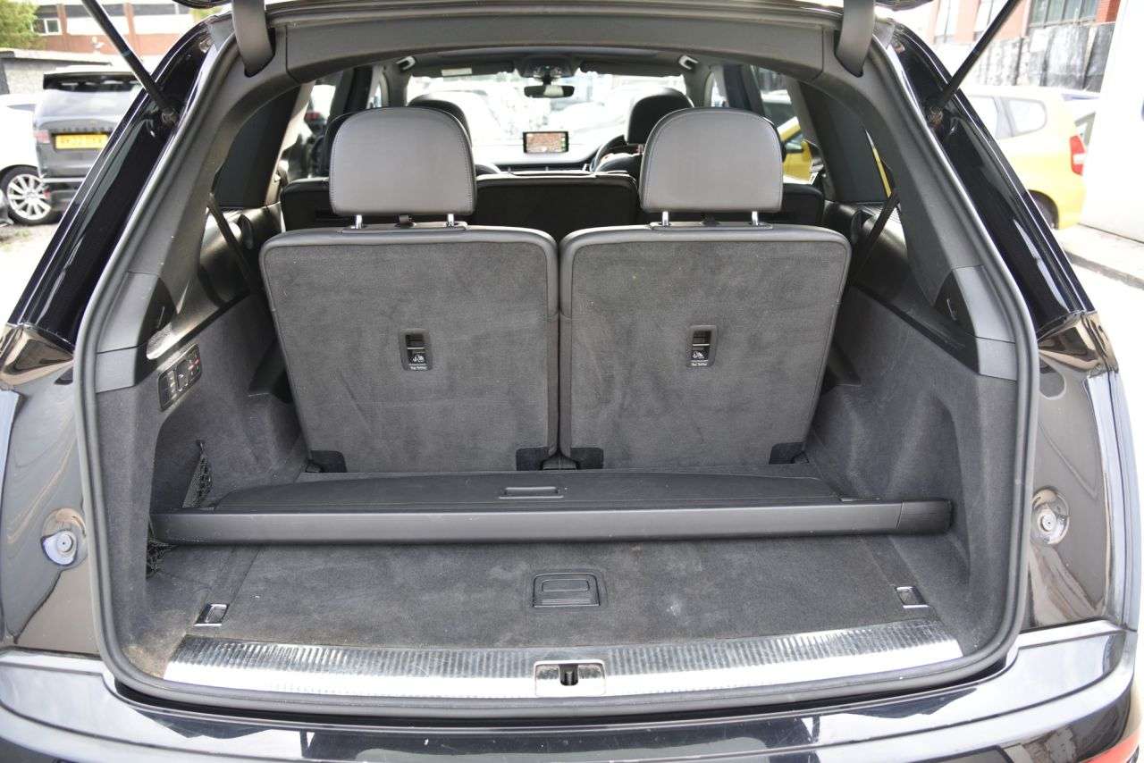 2018 AUDI Q7 2018 AUDI Q7