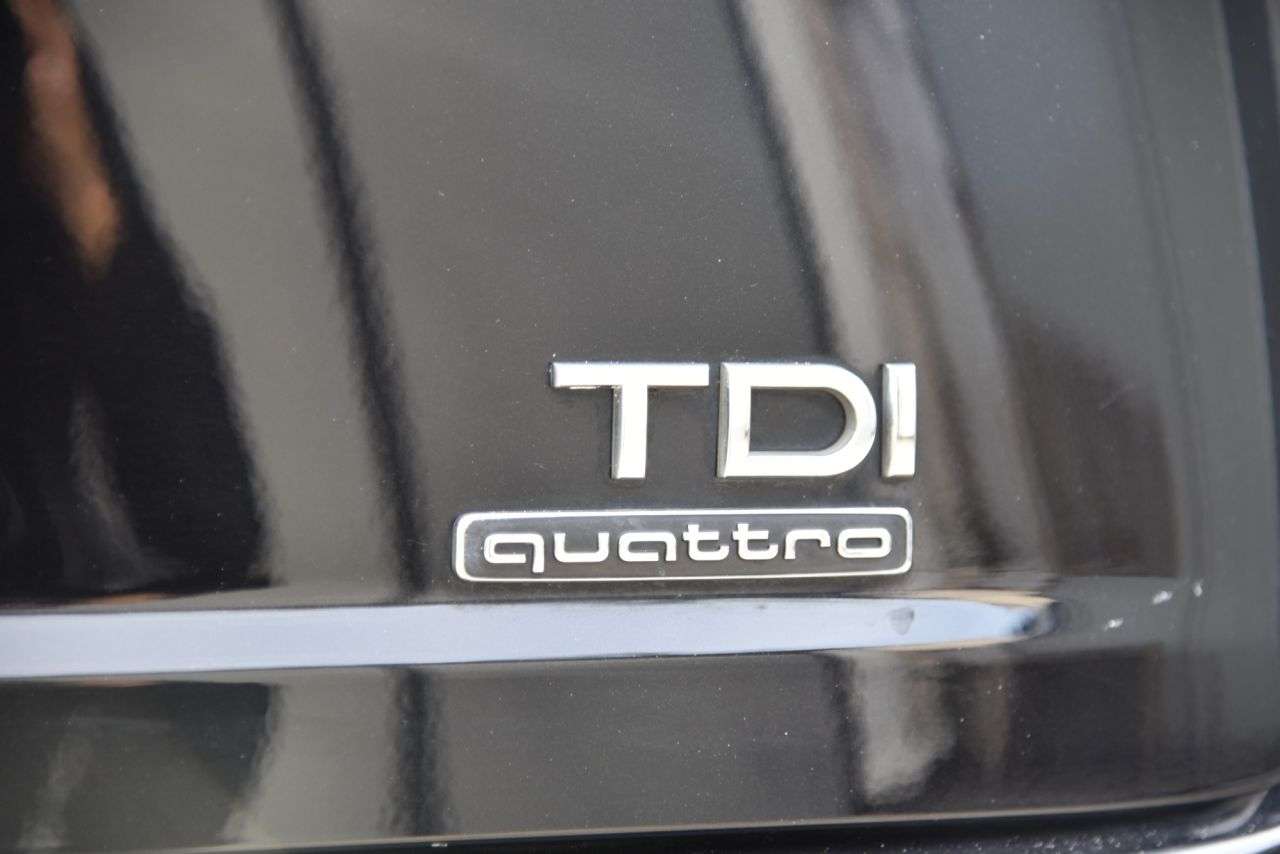 2018 AUDI Q7 2018 AUDI Q7