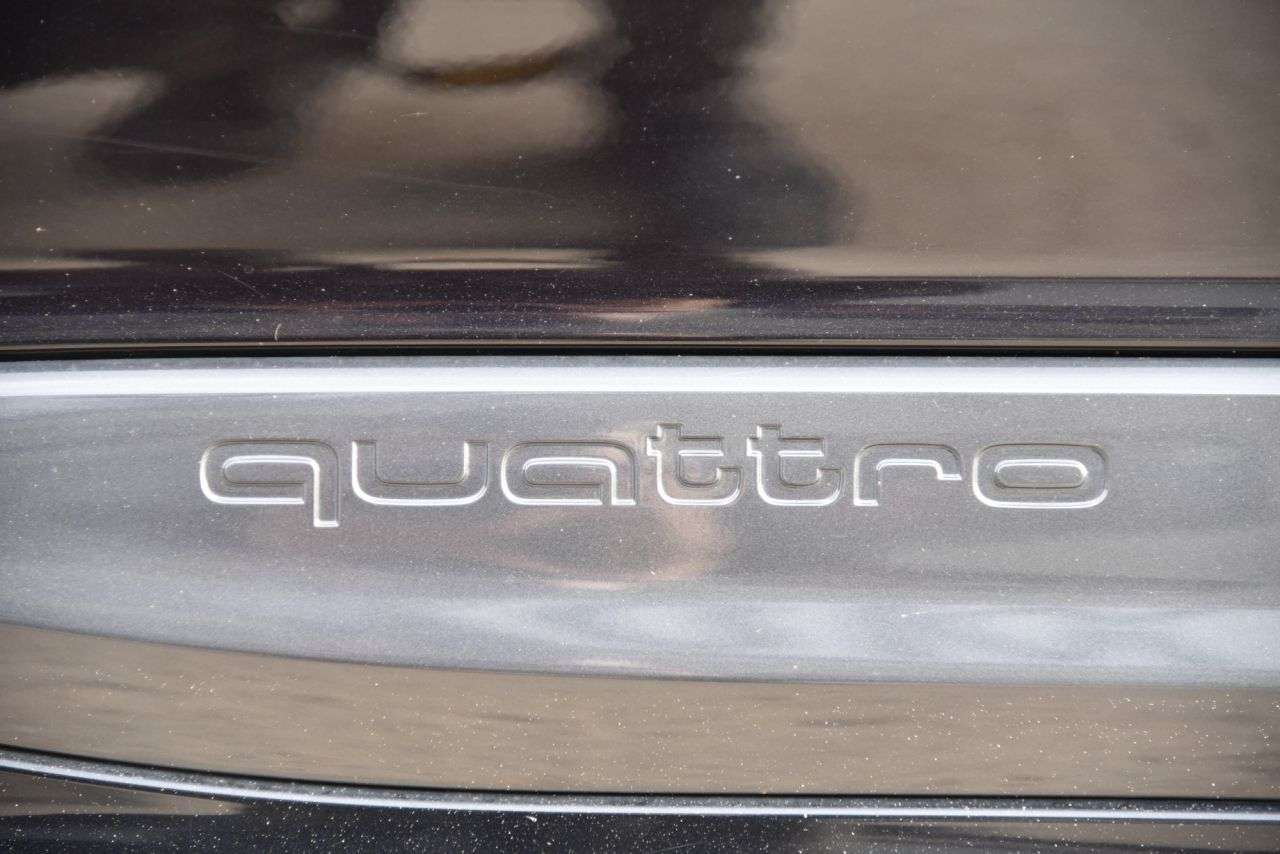 2018 AUDI Q7 2018 AUDI Q7