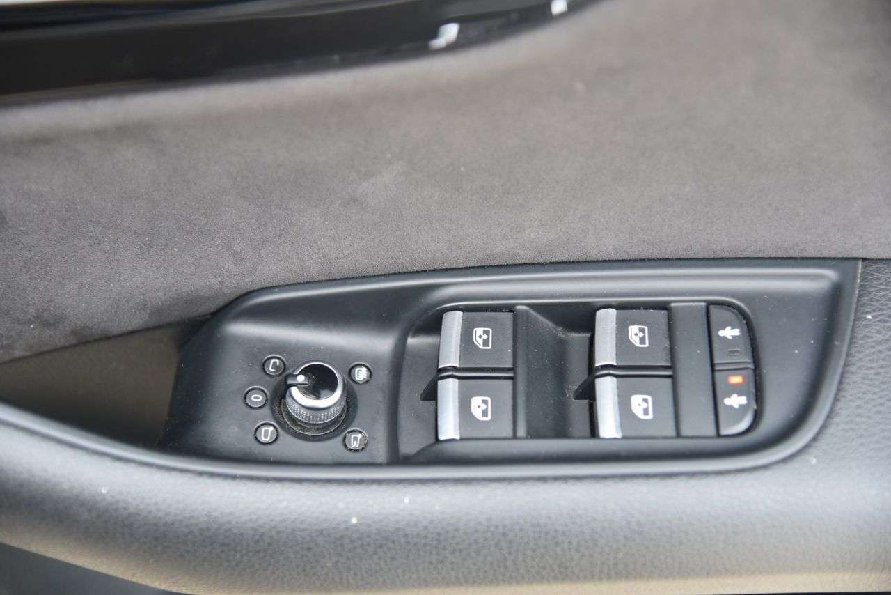 2018 AUDI Q7 2018 AUDI Q7