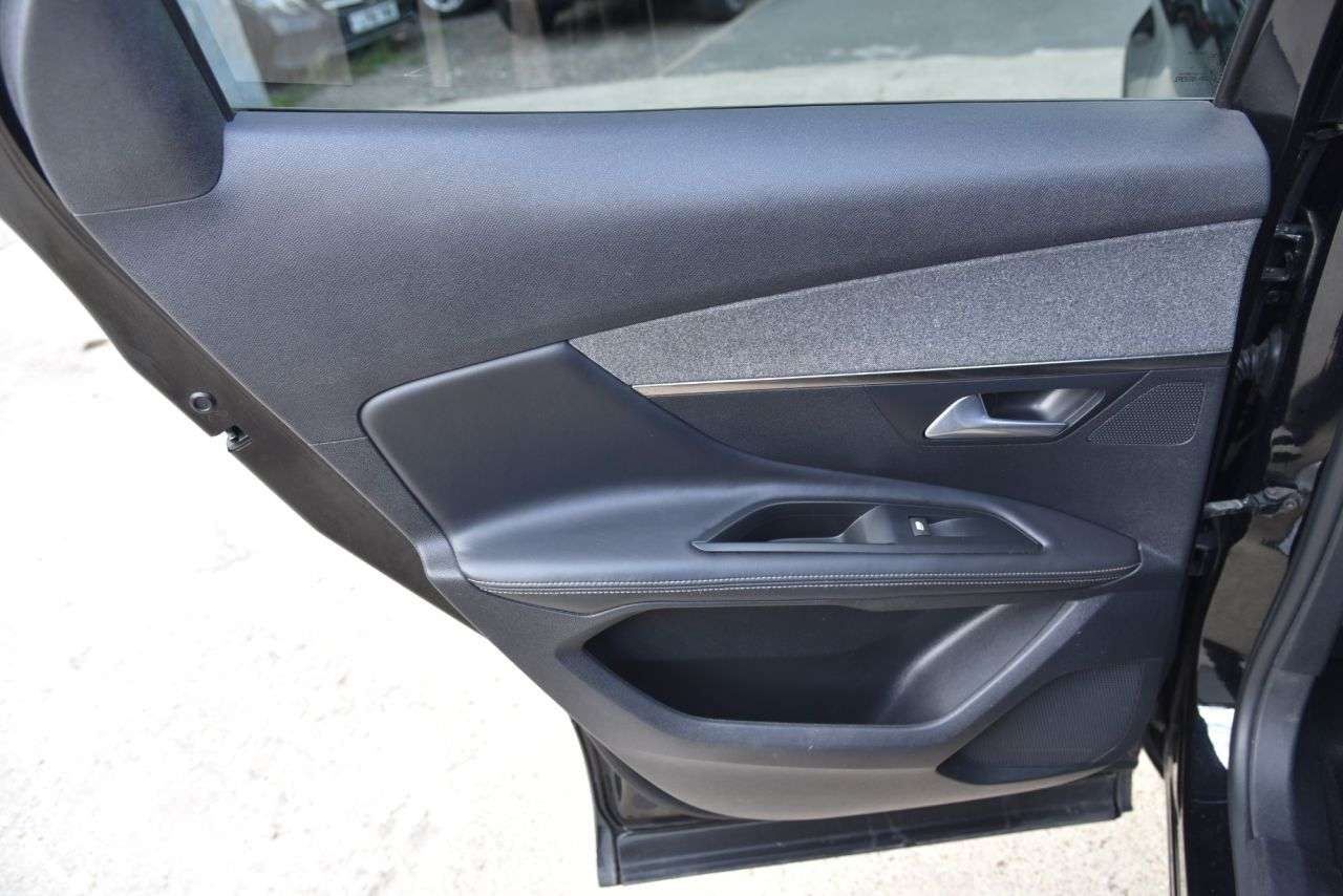 2018 PEUGEOT 3008 2018 PEUGEOT 3008