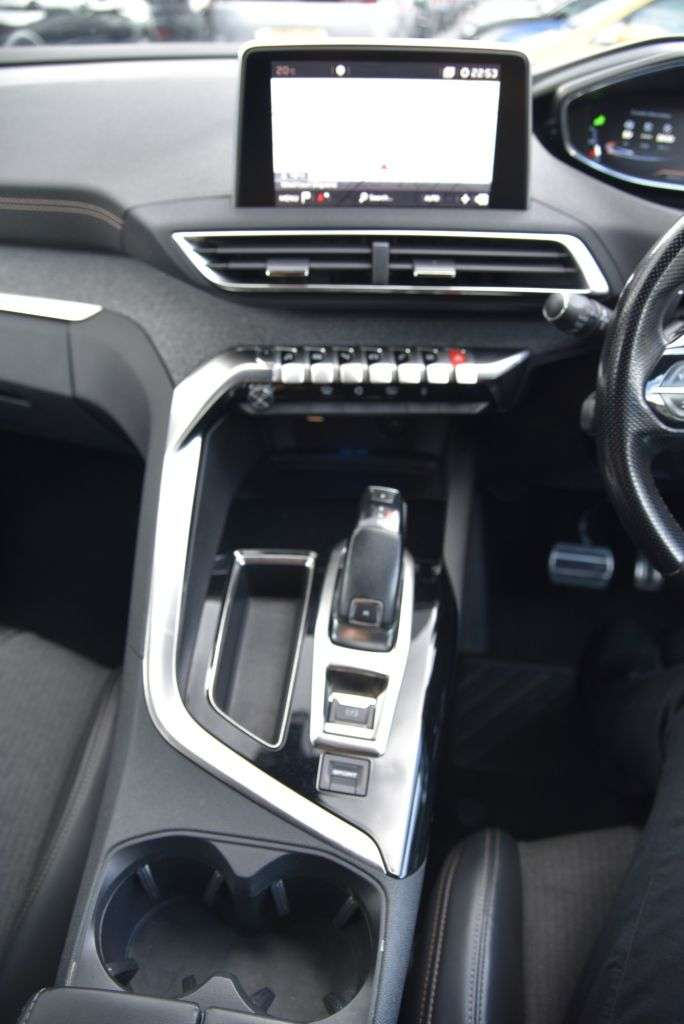 2018 PEUGEOT 3008 2018 PEUGEOT 3008