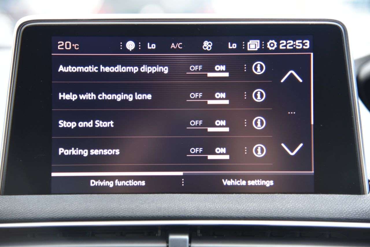 2018 PEUGEOT 3008 2018 PEUGEOT 3008