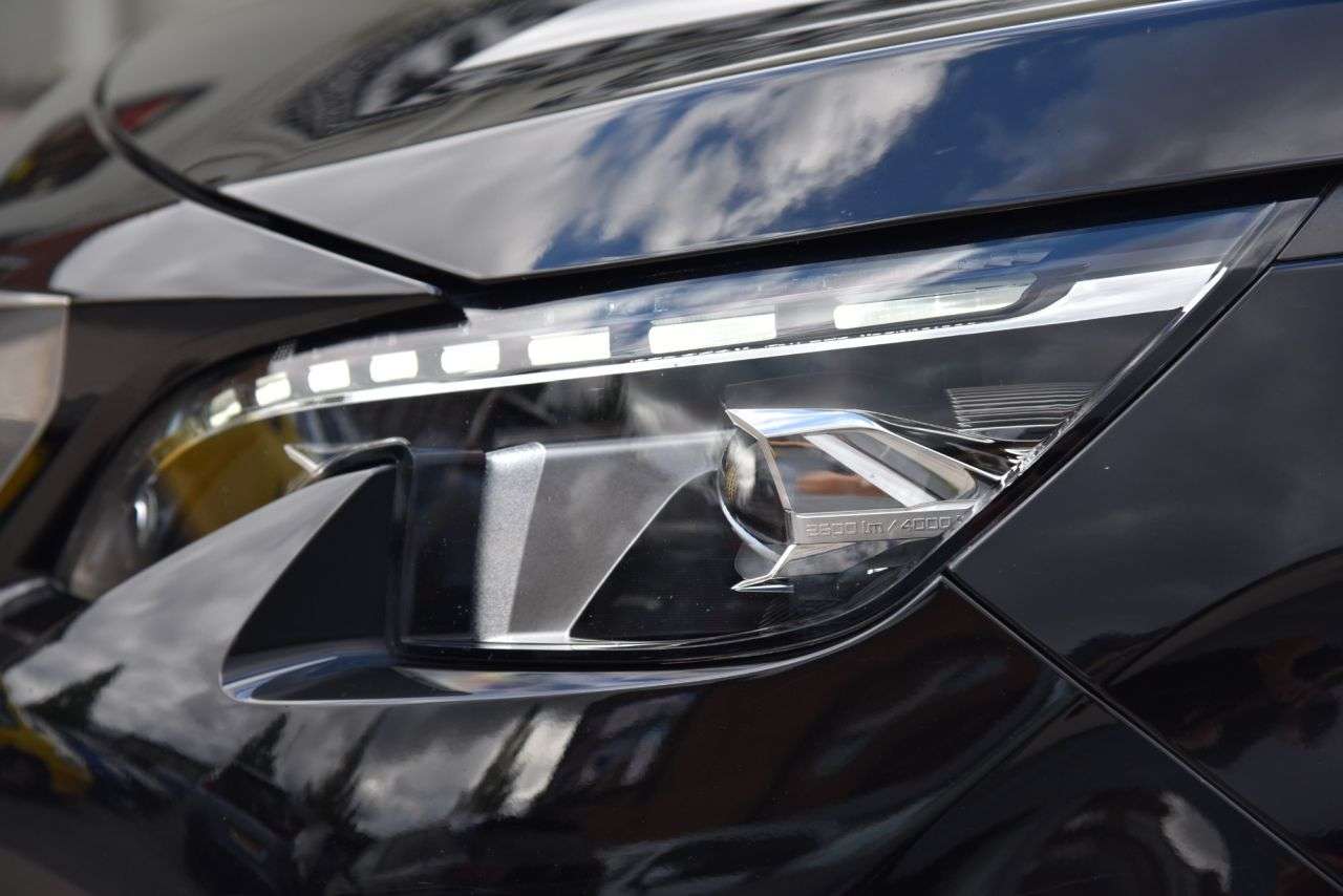 2018 PEUGEOT 3008 2018 PEUGEOT 3008