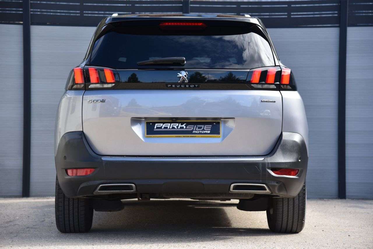 2019 PEUGEOT 5008 2019 PEUGEOT 5008