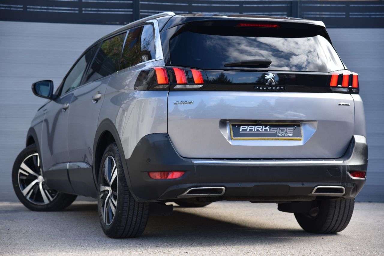 A 2019 PEUGEOT 5008 1.5 BlueHDi GT Line SUV 5dr Diesel EAT Euro 6 (s/s) (130 ps) LEATHER | PARK A 2019 PEUGEOT 5008 1.5 BlueHDi GT Line SUV 5dr Diesel EAT Euro 6 (s/s) (130 ps) LEATHER | PARK