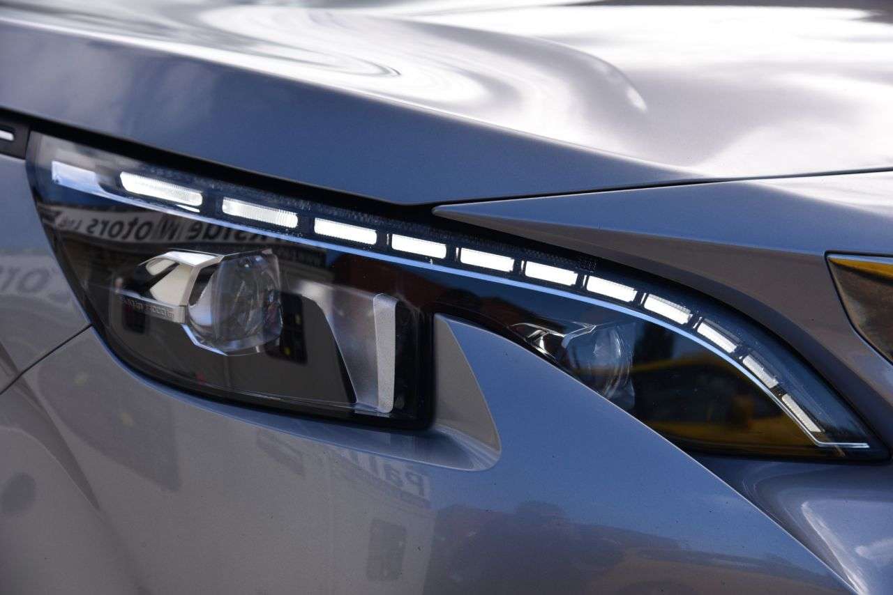 2019 PEUGEOT 5008 2019 PEUGEOT 5008