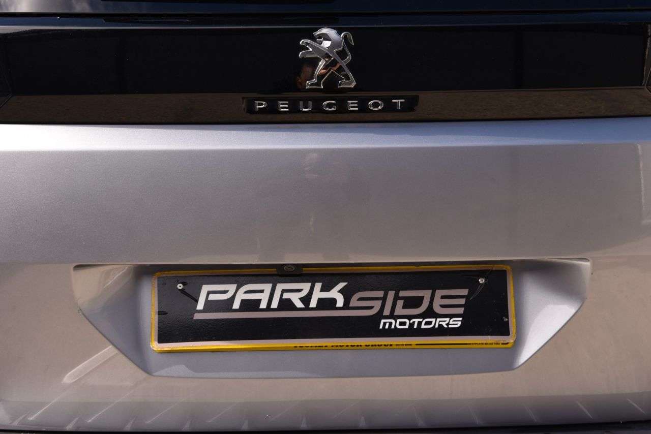 2019 PEUGEOT 5008 2019 PEUGEOT 5008