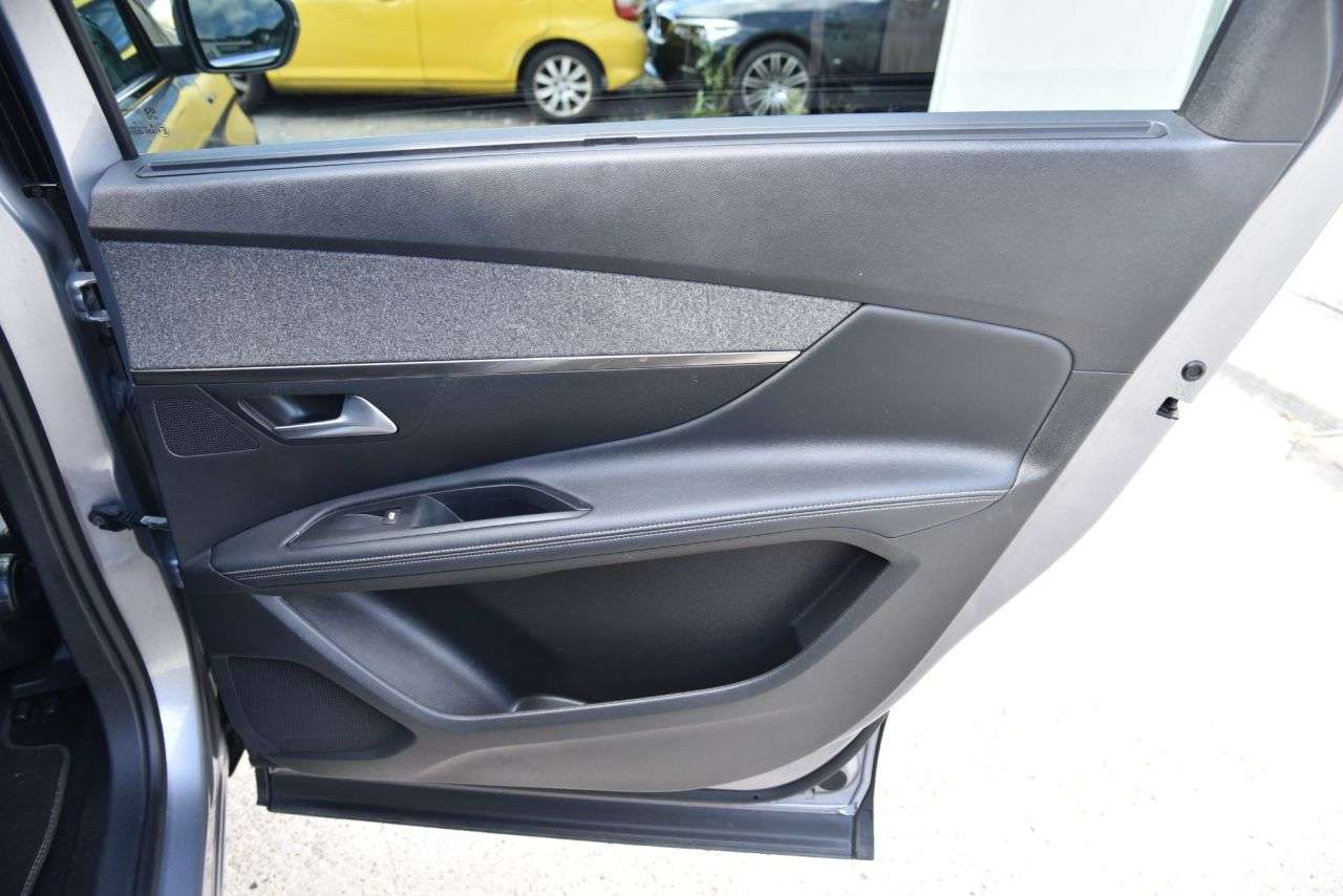 2019 PEUGEOT 5008 2019 PEUGEOT 5008
