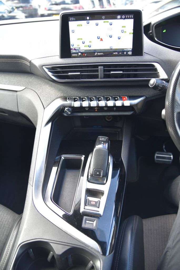2019 PEUGEOT 5008 2019 PEUGEOT 5008