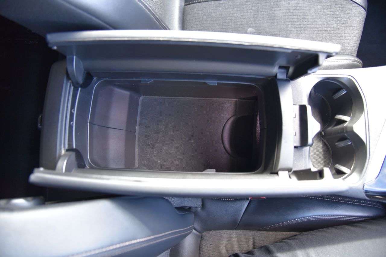 2019 PEUGEOT 5008 2019 PEUGEOT 5008