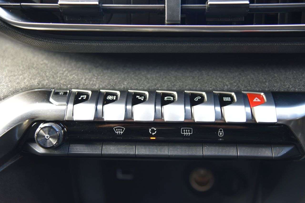 2019 PEUGEOT 5008 2019 PEUGEOT 5008