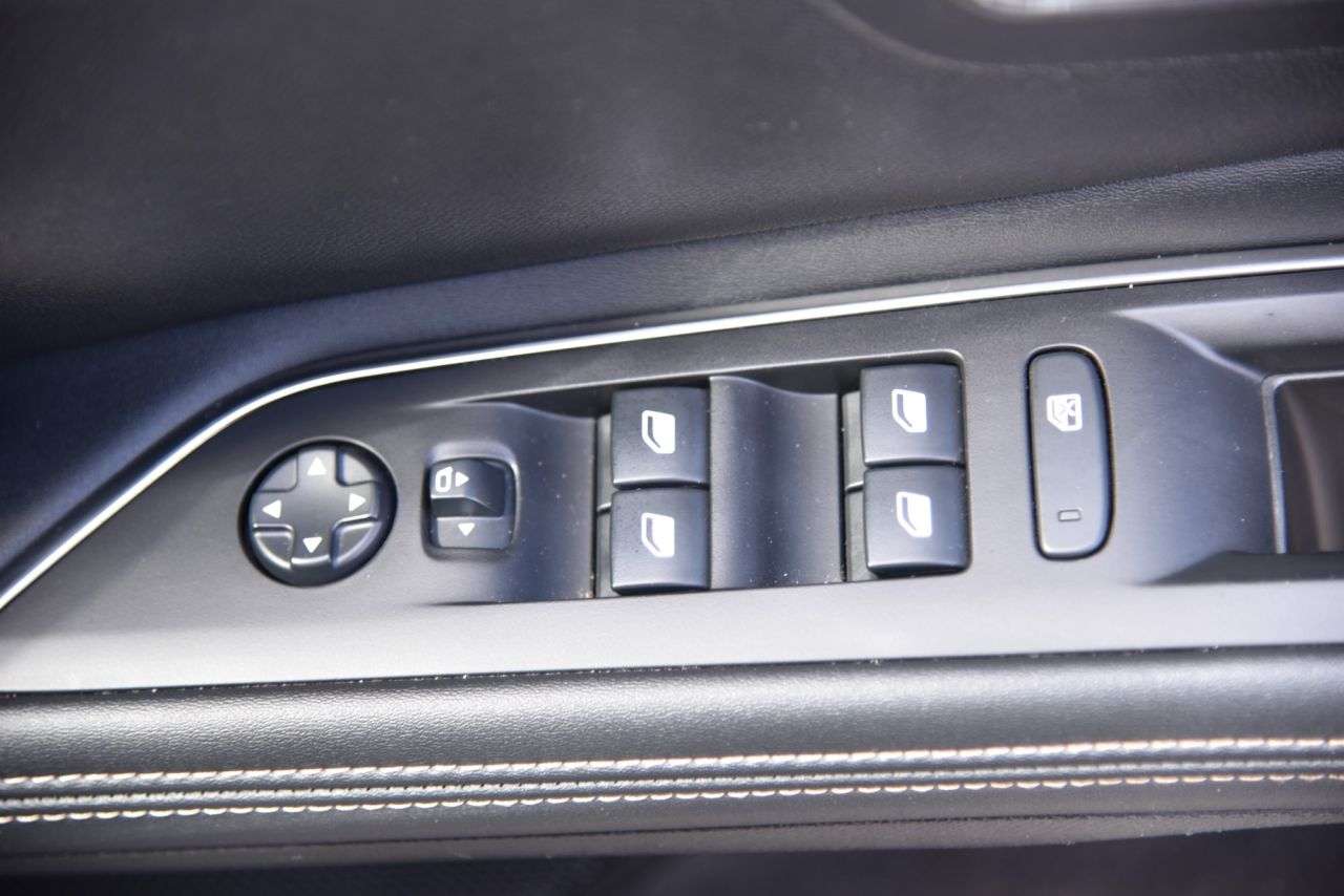2019 PEUGEOT 5008 2019 PEUGEOT 5008