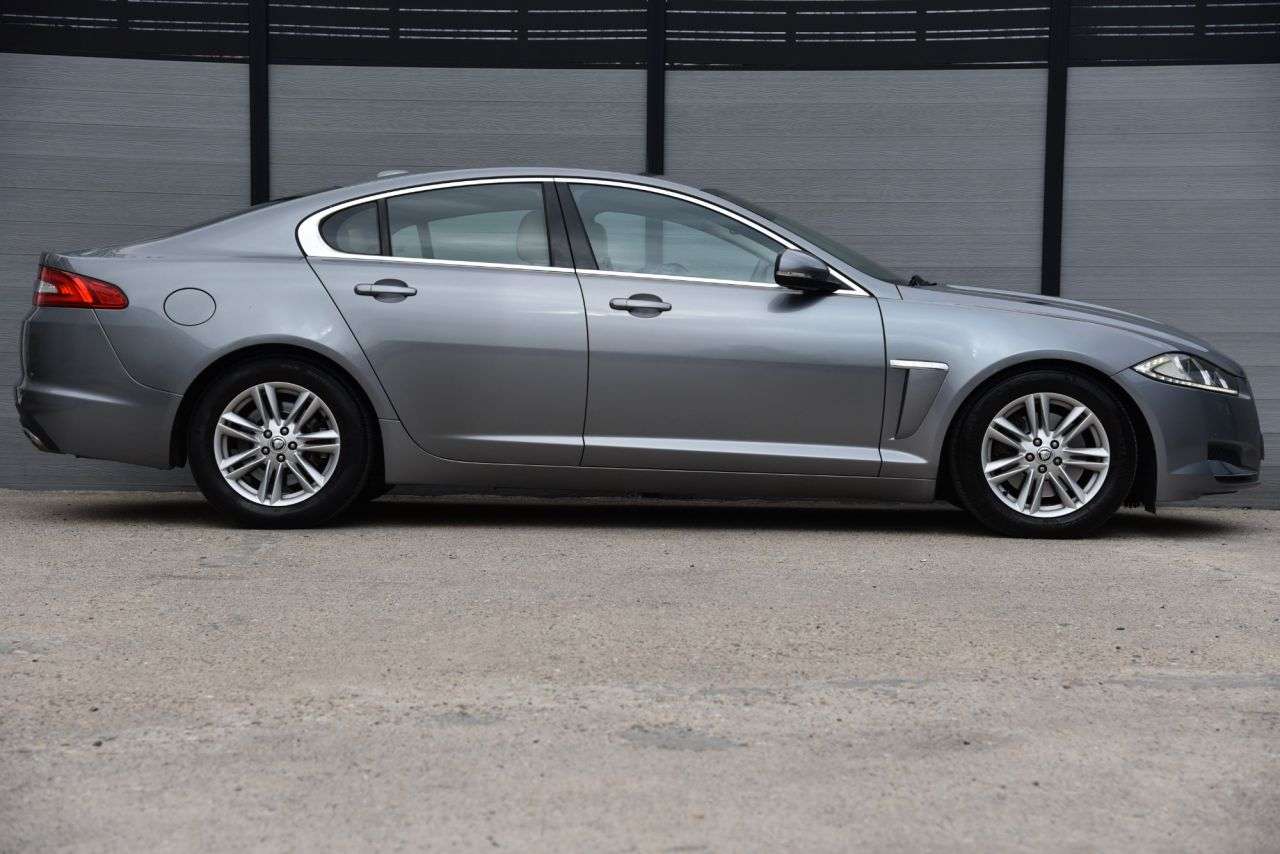 2012 JAGUAR XF 2012 JAGUAR XF