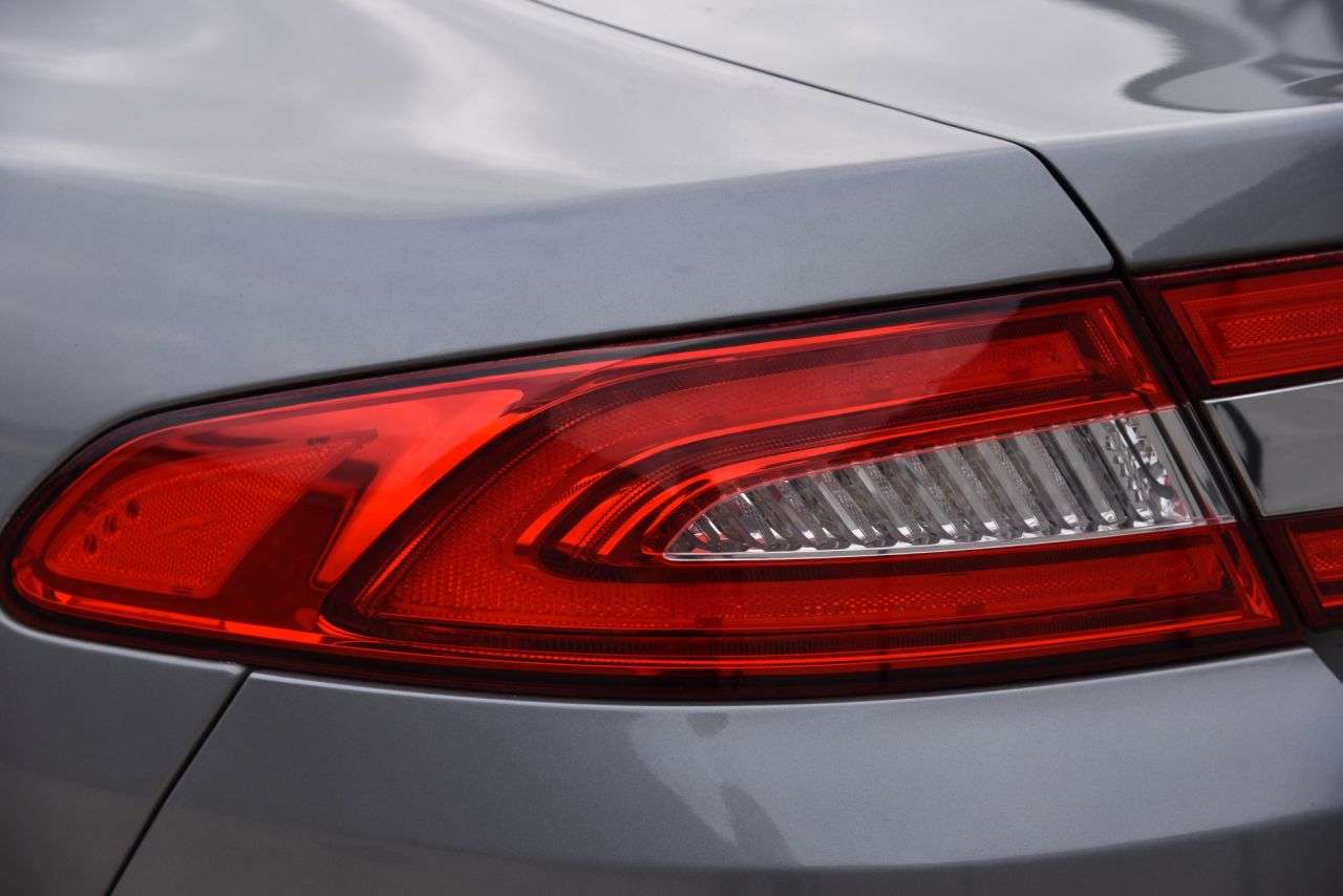 2012 JAGUAR XF 2012 JAGUAR XF