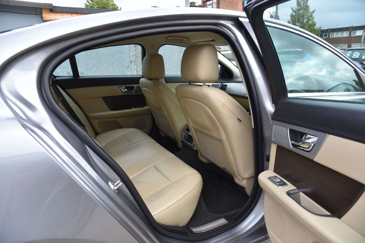 2012 JAGUAR XF 2012 JAGUAR XF