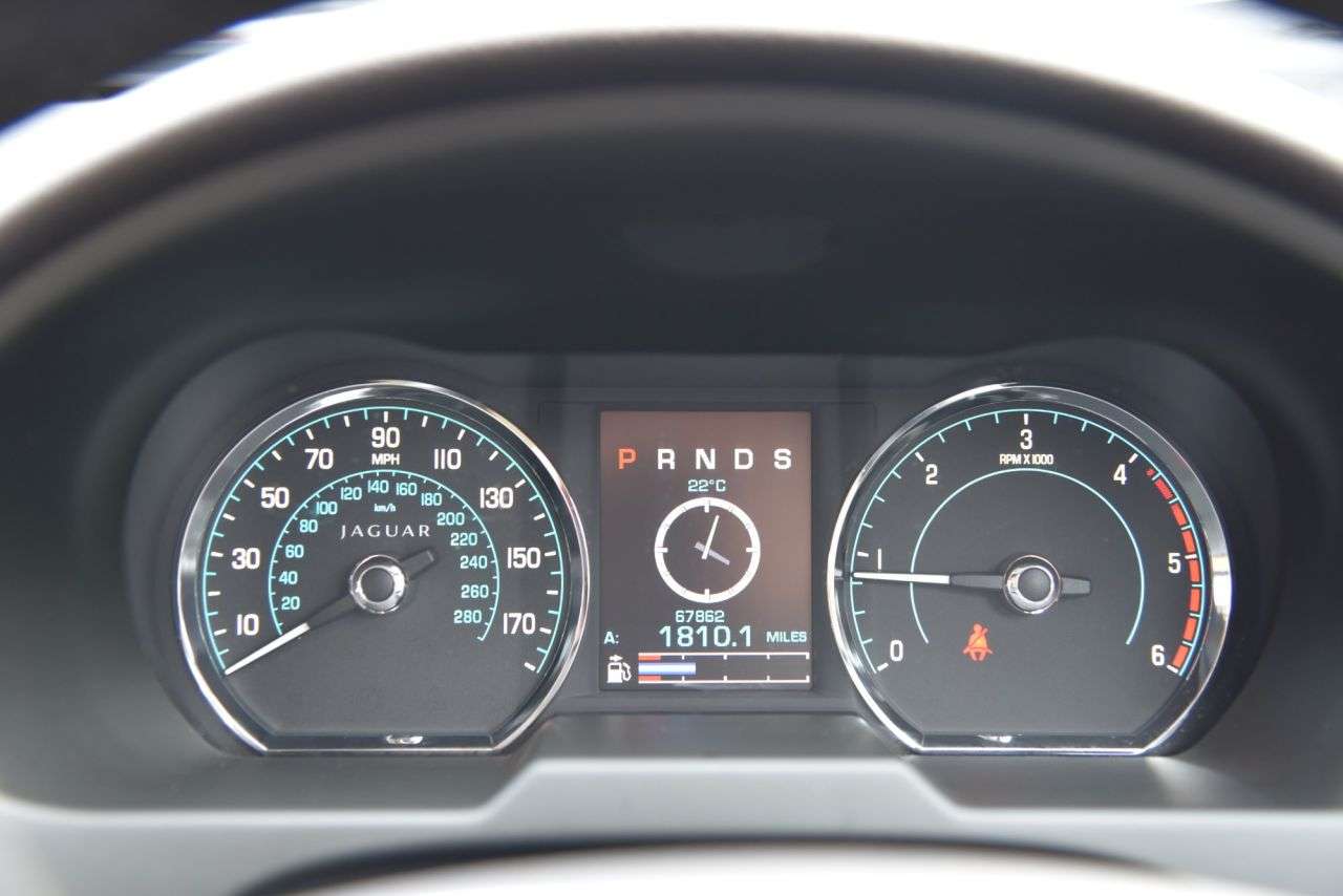2012 JAGUAR XF 2012 JAGUAR XF
