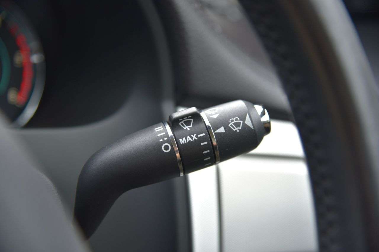 2012 JAGUAR XF 2012 JAGUAR XF