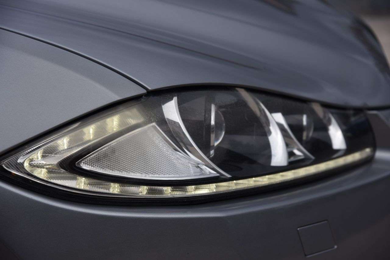 2012 JAGUAR XF 2012 JAGUAR XF