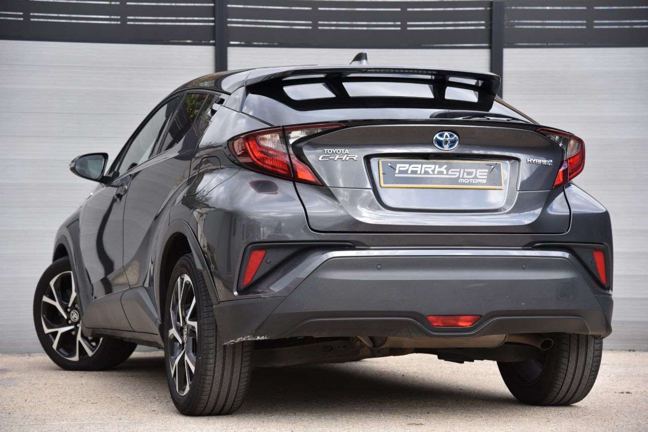 A 2021 TOYOTA C-HR 1.8 VVT-h GPF Design SUV 5dr Petrol Hybrid CVT Euro 6 (s/s) (122 ps) PRIVAC A 2021 TOYOTA C-HR 1.8 VVT-h GPF Design SUV 5dr Petrol Hybrid CVT Euro 6 (s/s) (122 ps) PRIVAC