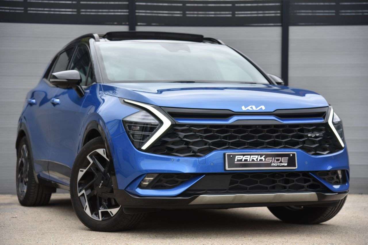 A 2022 KIA SPORTAGE 1.6 T-GDi 13.8kWh GT-Line S SUV 5dr Petrol Plug-in Hybrid Auto AWD Euro 6 ( A 2022 KIA SPORTAGE 1.6 T-GDi 13.8kWh GT-Line S SUV 5dr Petrol Plug-in Hybrid Auto AWD Euro 6 (