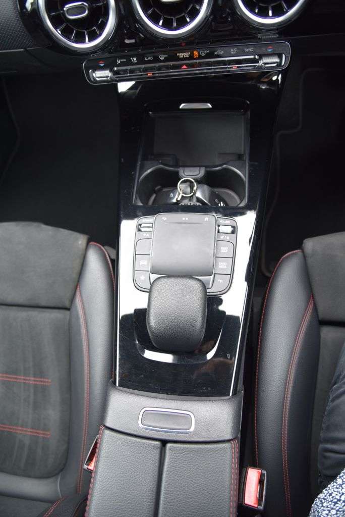 2020 MERCEDES-BENZ A CLASS 2020 MERCEDES-BENZ A CLASS