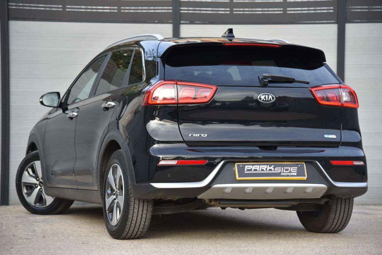 A 2017 KIA NIRO 1.6h GDi 2 SUV 5dr Petrol Hybrid DCT Euro 6 (s/s) (139 bhp) HYBRID | PRIVAC A 2017 KIA NIRO 1.6h GDi 2 SUV 5dr Petrol Hybrid DCT Euro 6 (s/s) (139 bhp) HYBRID | PRIVAC
