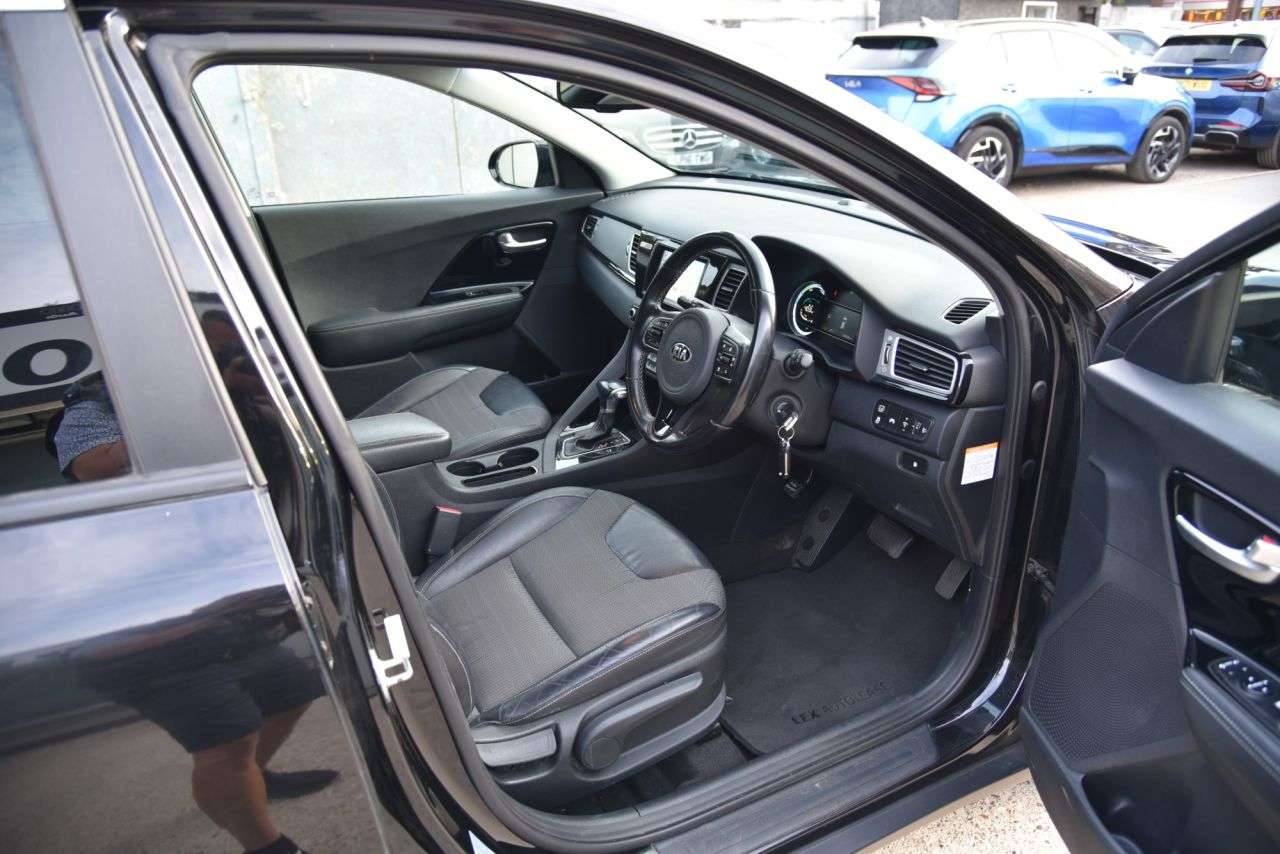 2017 KIA NIRO 2017 KIA NIRO