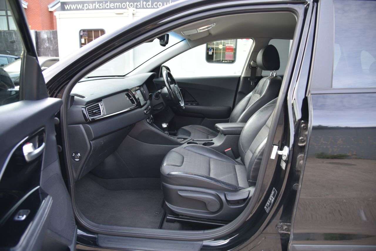 2017 KIA NIRO 2017 KIA NIRO