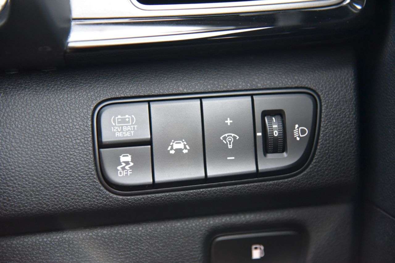 2017 KIA NIRO 2017 KIA NIRO
