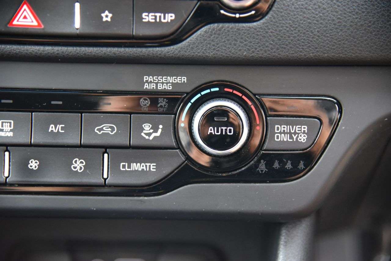 2017 KIA NIRO 2017 KIA NIRO