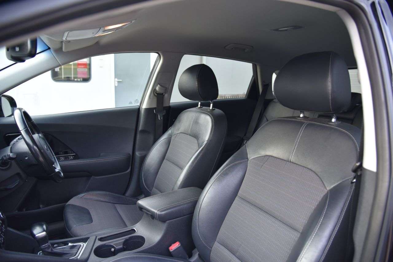 2017 KIA NIRO 2017 KIA NIRO