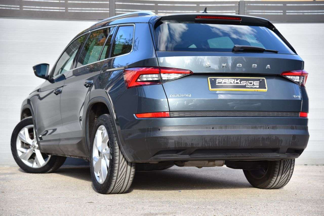 A 2019 SKODA KODIAQ 2.0 TDI Edition SUV 5dr Diesel DSG 4WD Euro 6 (s/s) (7 Seat) (190 ps) FULL A 2019 SKODA KODIAQ 2.0 TDI Edition SUV 5dr Diesel DSG 4WD Euro 6 (s/s) (7 Seat) (190 ps) FULL