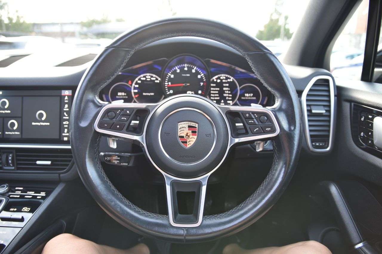 2019 PORSCHE CAYENNE 2019 PORSCHE CAYENNE