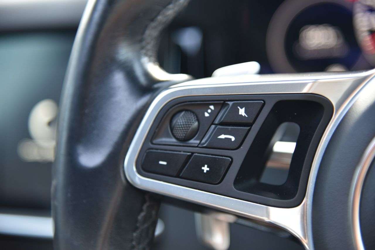 2019 PORSCHE CAYENNE 2019 PORSCHE CAYENNE