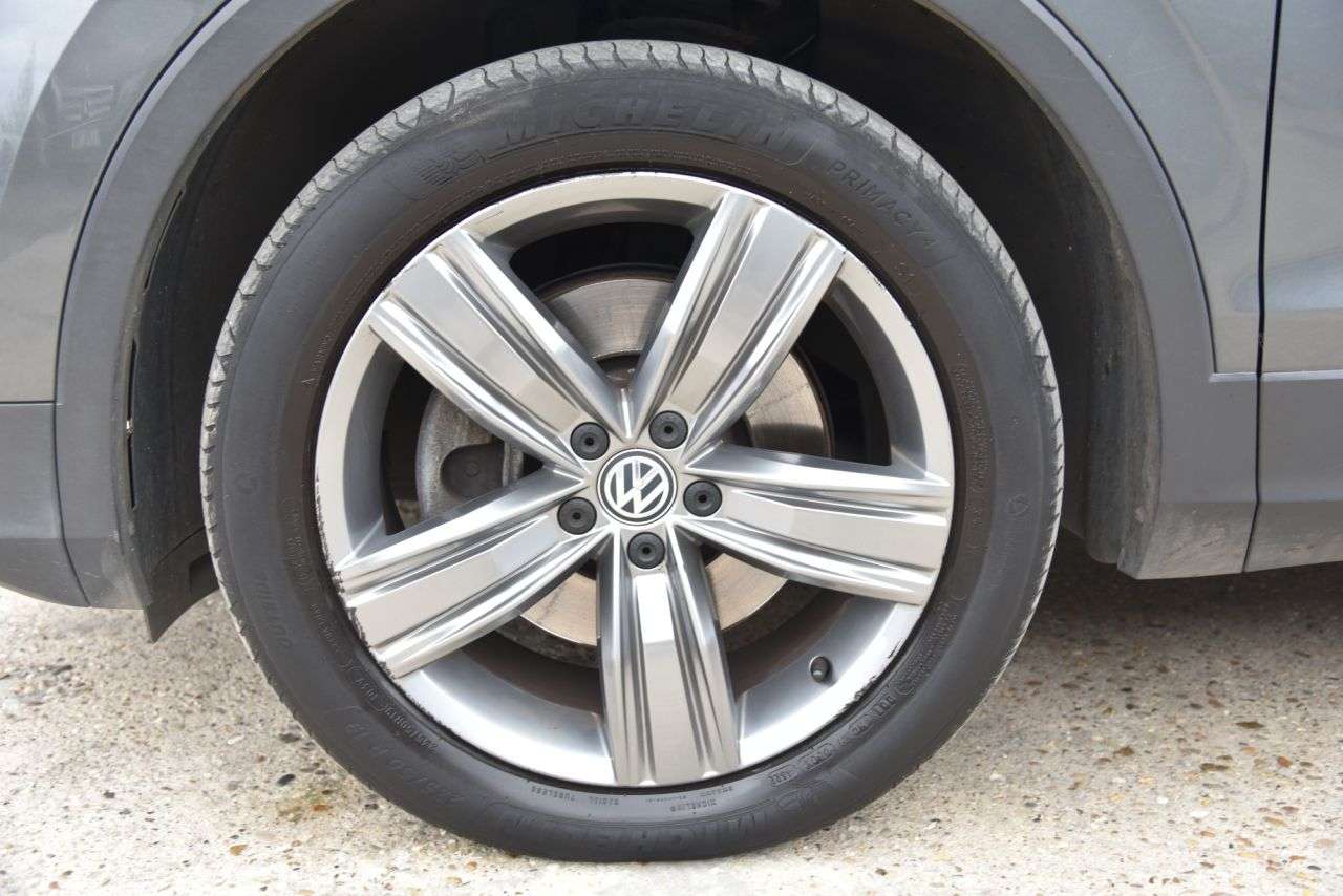 2020 VOLKSWAGEN TIGUAN 2020 VOLKSWAGEN TIGUAN