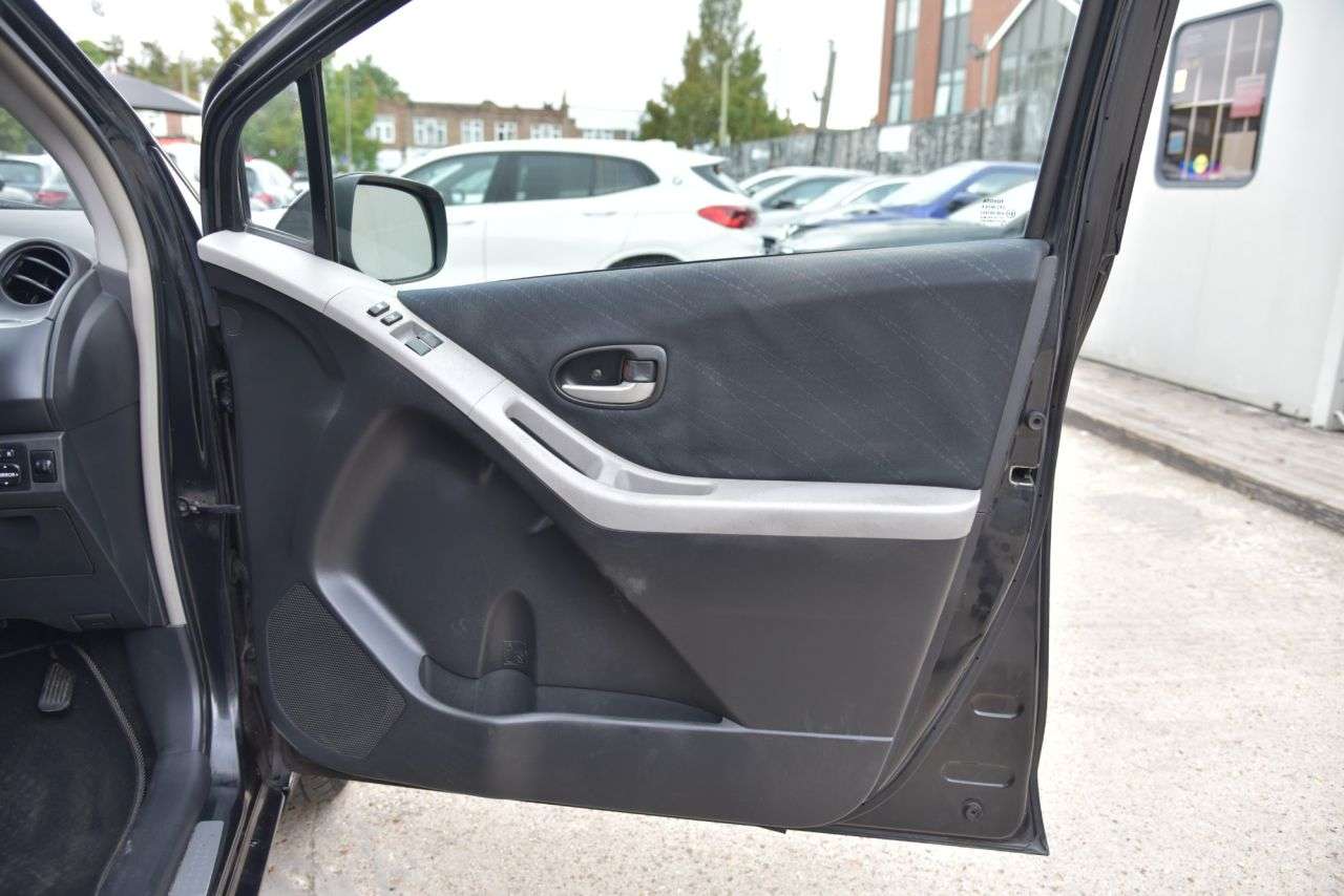 2007 TOYOTA YARIS 2007 TOYOTA YARIS