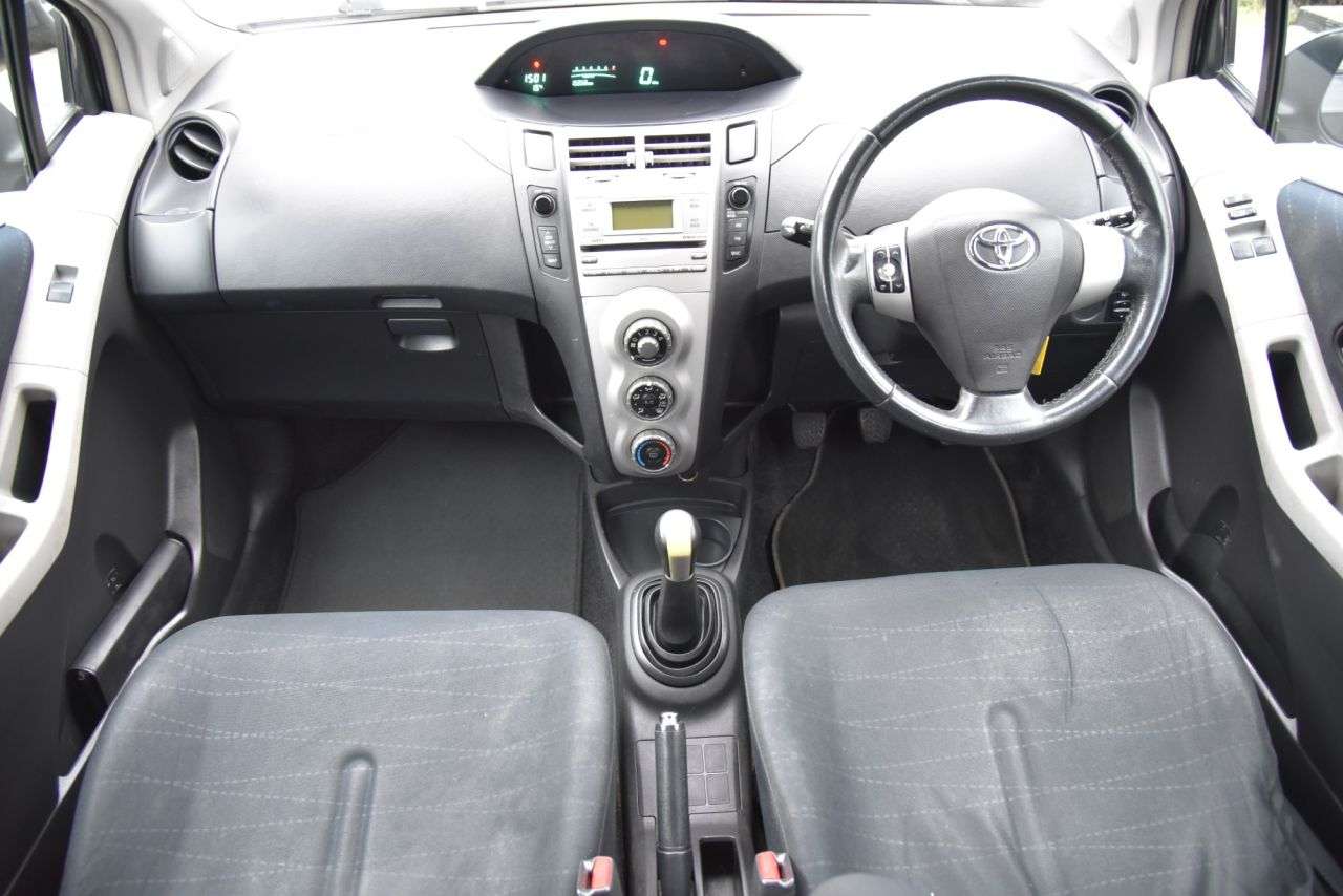 A 2007 TOYOTA YARIS 1.3 VVT-i TR Hatchback 5dr Petrol Manual (141 g/km, 85 bhp) PART X to Clear A 2007 TOYOTA YARIS 1.3 VVT-i TR Hatchback 5dr Petrol Manual (141 g/km, 85 bhp) PART X to Clear