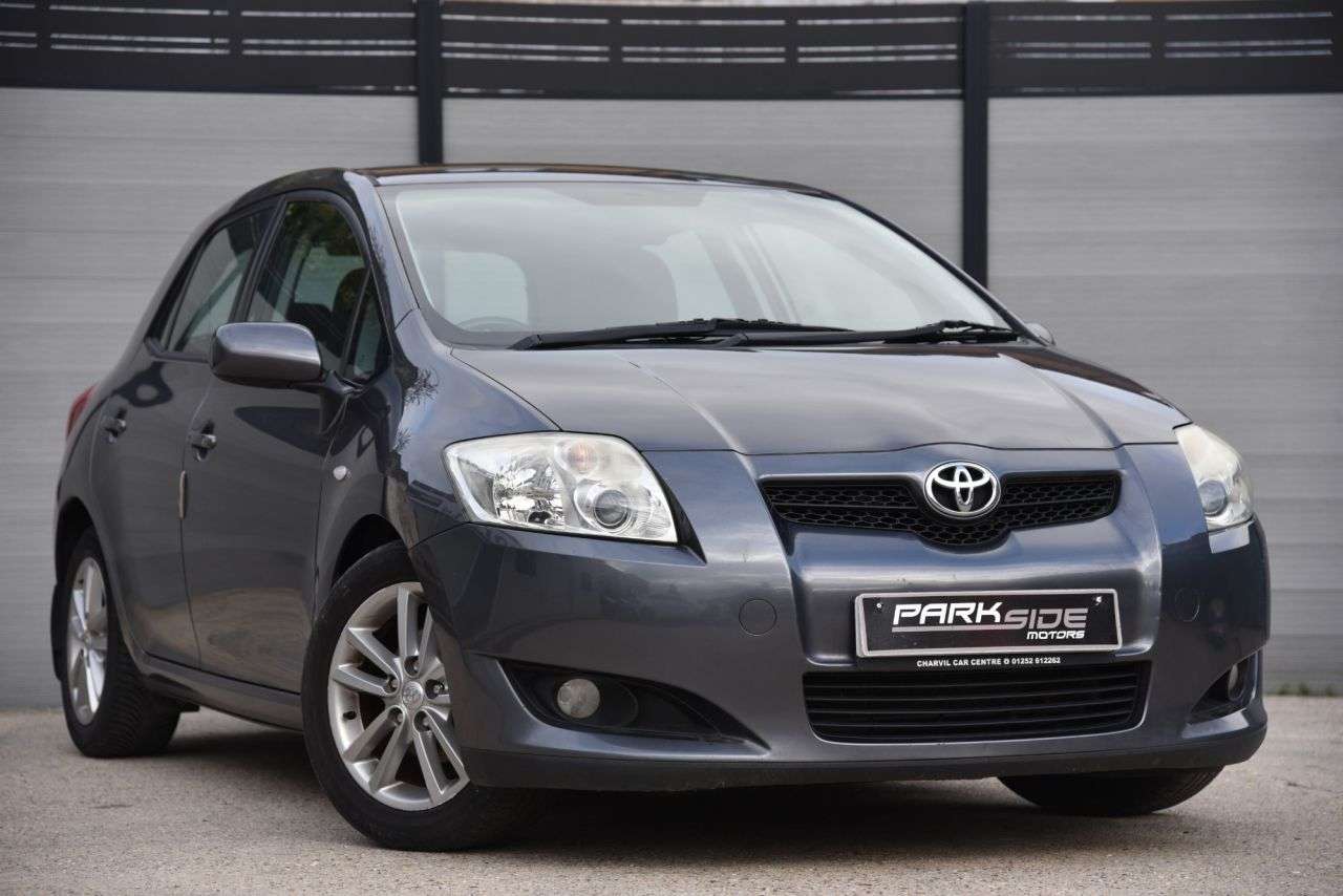 A 2009 TOYOTA AURIS 1.6 V-Matic TR Hatchback 5dr Petrol Manual (153 g/km, 124 bhp) MOT VALID (1 A 2009 TOYOTA AURIS 1.6 V-Matic TR Hatchback 5dr Petrol Manual (153 g/km, 124 bhp) MOT VALID (1