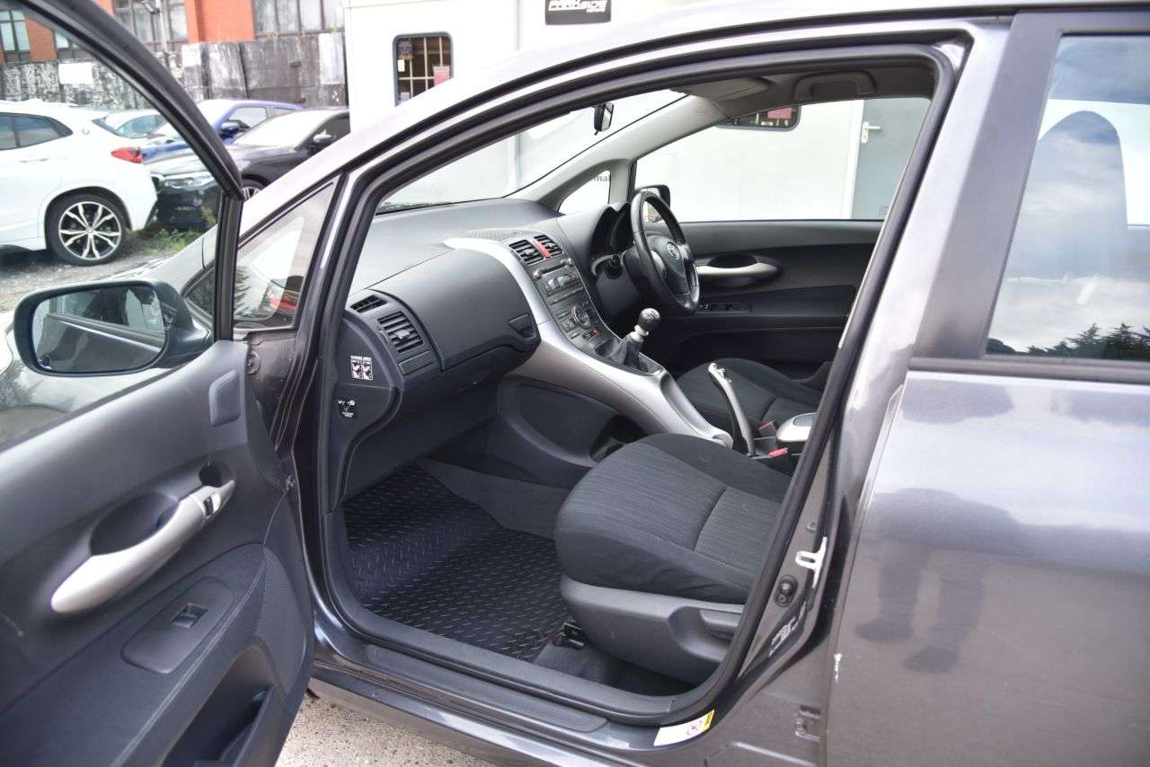 2009 TOYOTA AURIS 2009 TOYOTA AURIS