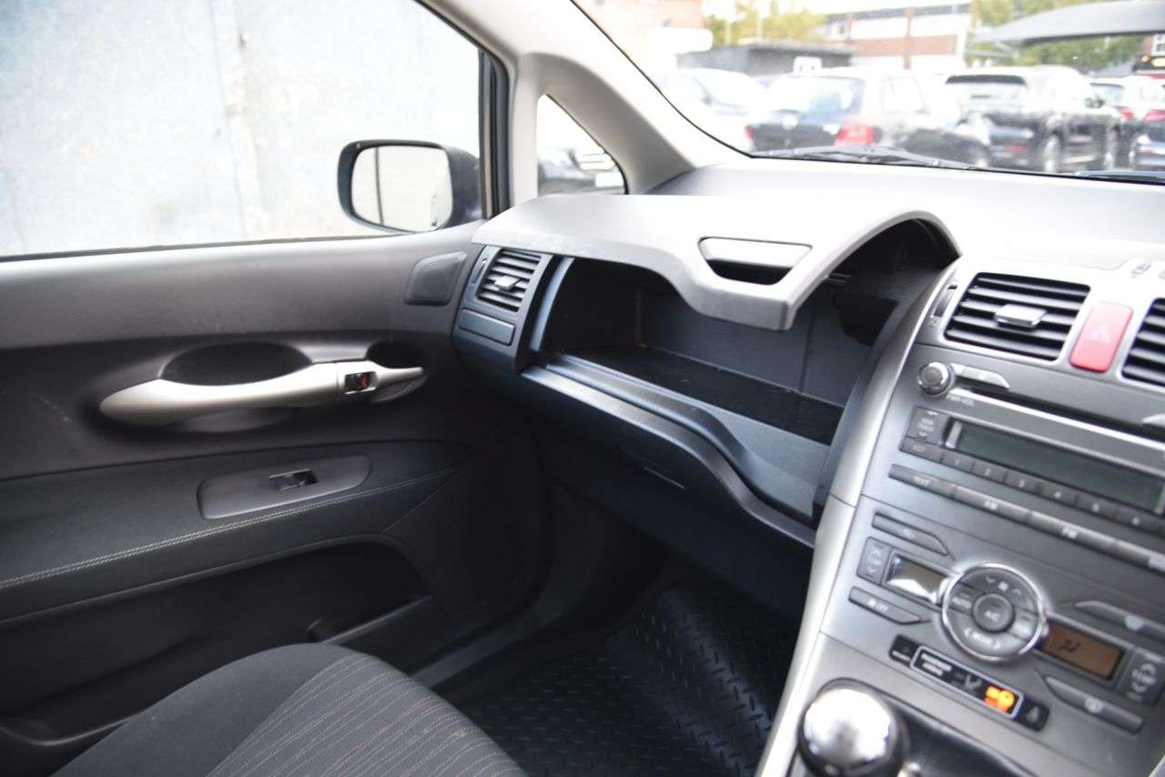 2009 TOYOTA AURIS 2009 TOYOTA AURIS