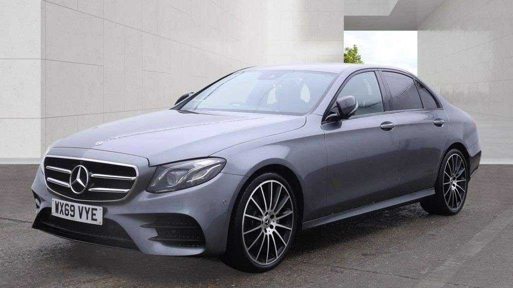 A 2019 MERCEDES-BENZ E CLASS 2.0 E220d AMG Line Night Edition (Premium) Saloon 4dr Diesel G-Tronic+ Euro A 2019 MERCEDES-BENZ E CLASS 2.0 E220d AMG Line Night Edition (Premium) Saloon 4dr Diesel G-Tronic+ Euro