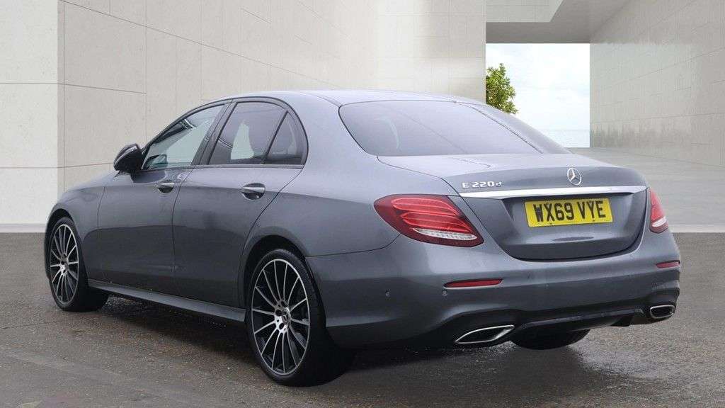 A 2019 MERCEDES-BENZ E CLASS 2.0 E220d AMG Line Night Edition (Premium) Saloon 4dr Diesel G-Tronic+ Euro A 2019 MERCEDES-BENZ E CLASS 2.0 E220d AMG Line Night Edition (Premium) Saloon 4dr Diesel G-Tronic+ Euro