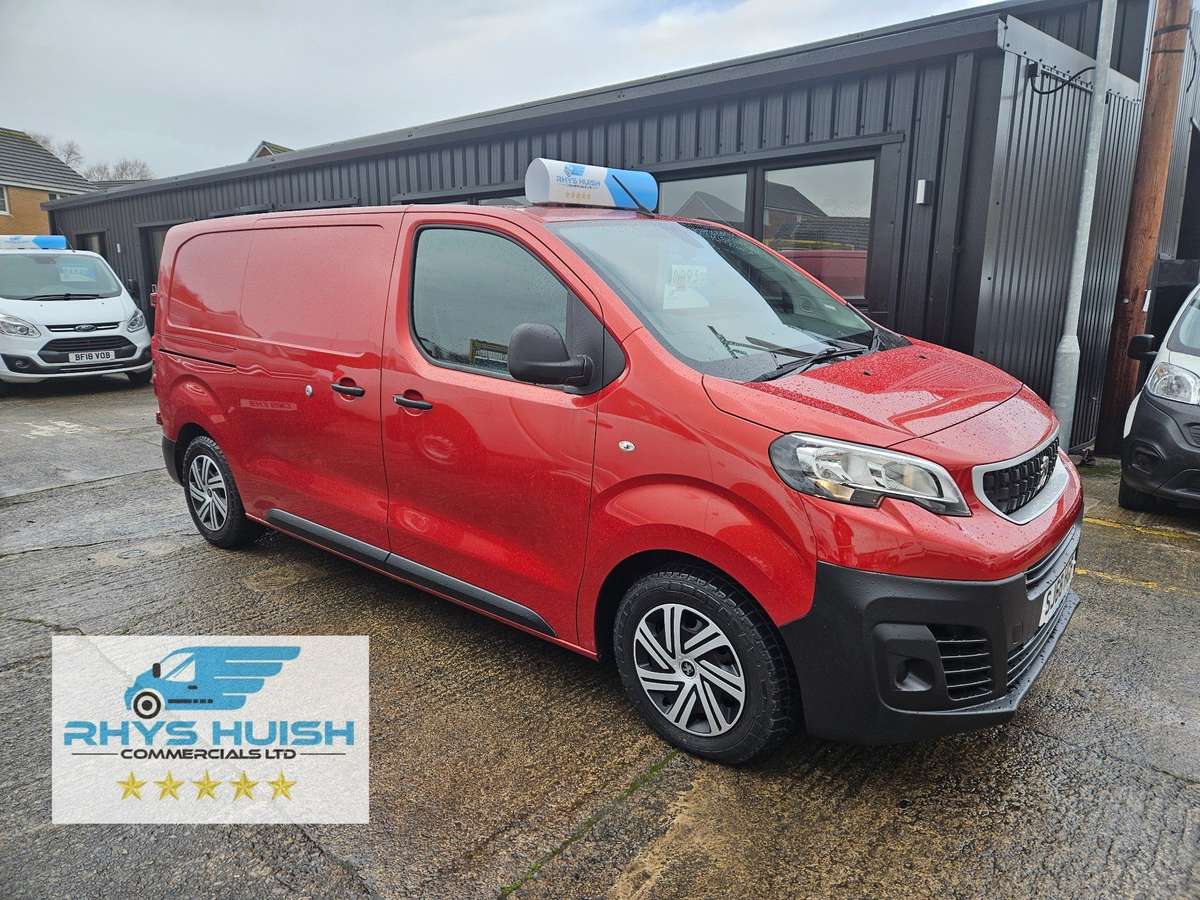 Check out this Peugeot Expert 2018 Diesel Manual