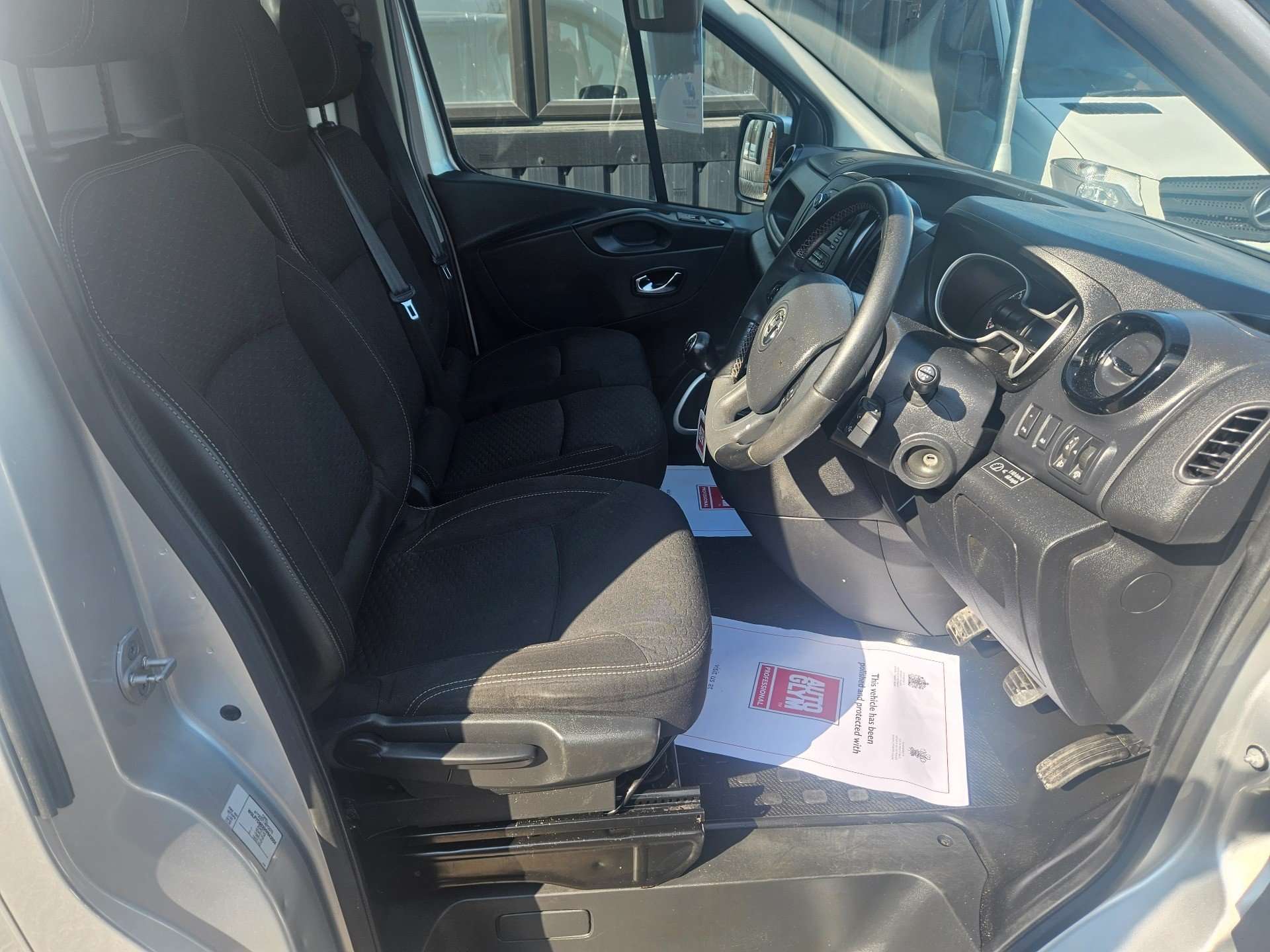 2017 VAUXHALL VIVARO 2017 VAUXHALL VIVARO