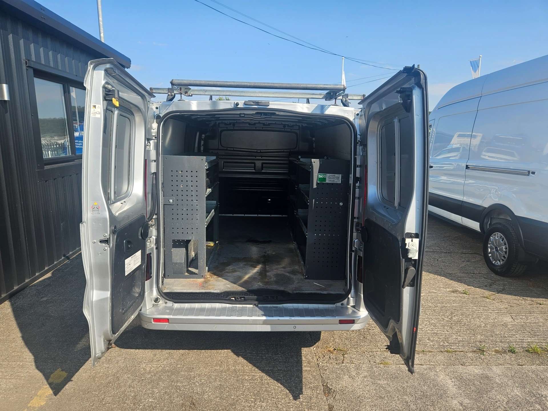 2017 VAUXHALL VIVARO 2017 VAUXHALL VIVARO