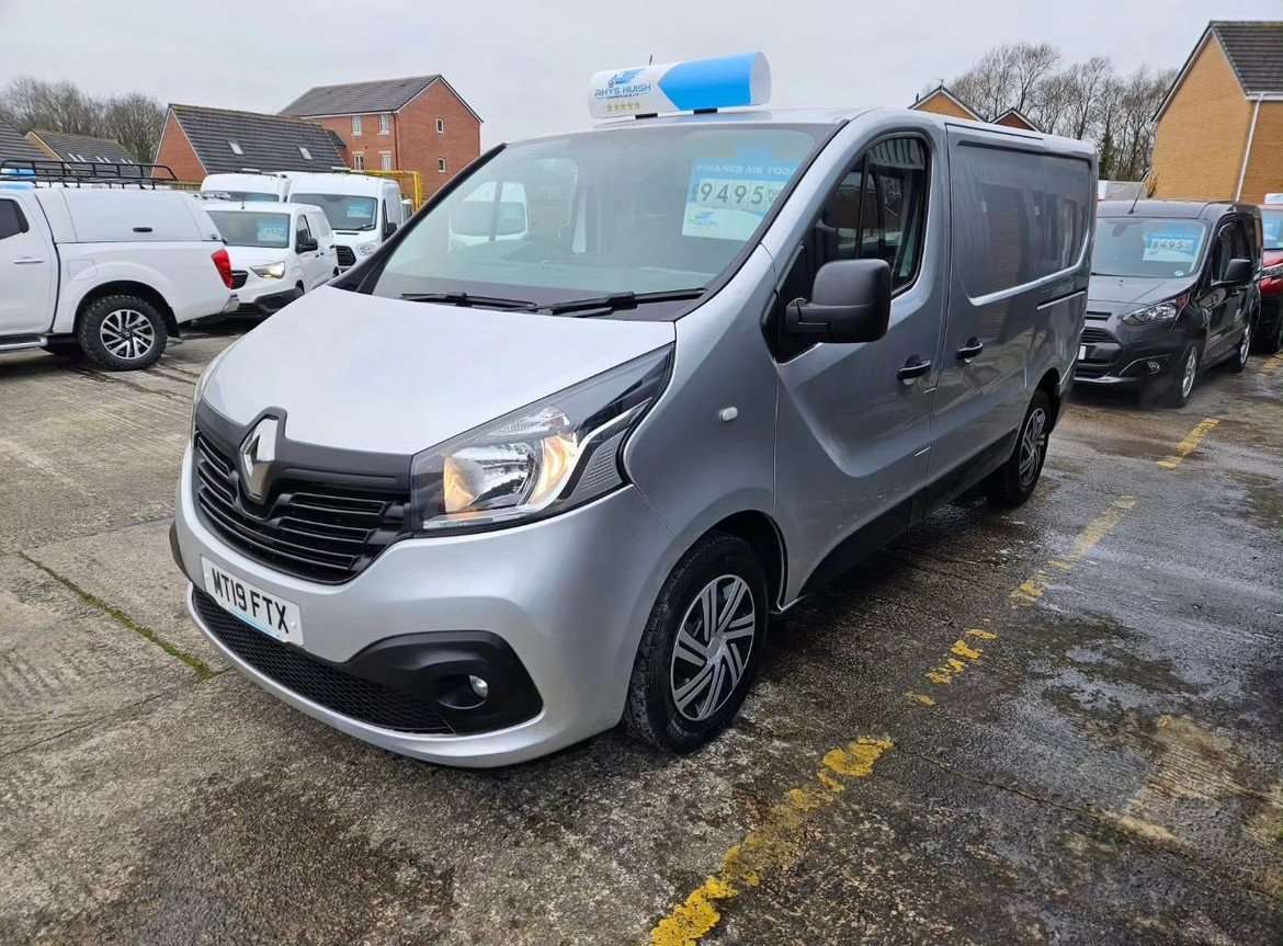 A 2019 RENAULT TRAFIC SL27 BUSINESS PLUS ENERGY DCI A 2019 RENAULT TRAFIC SL27 BUSINESS PLUS ENERGY DCI